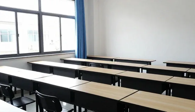 如何通过学习效果提升教育培训服务的适用性